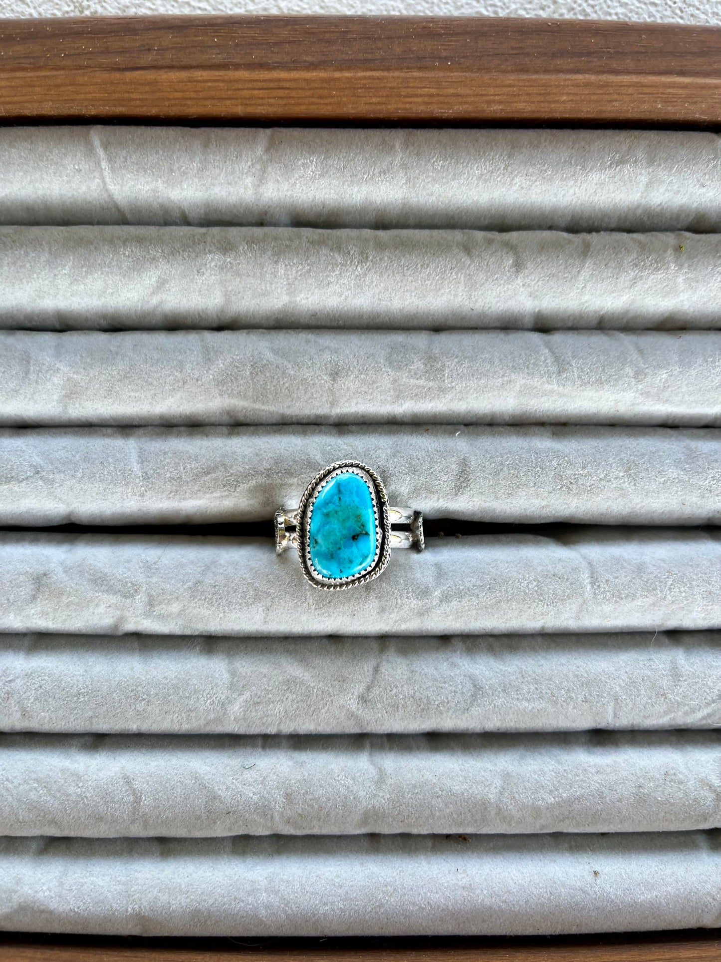 Turquoise Flower/berry Ring (size 7.5 US)