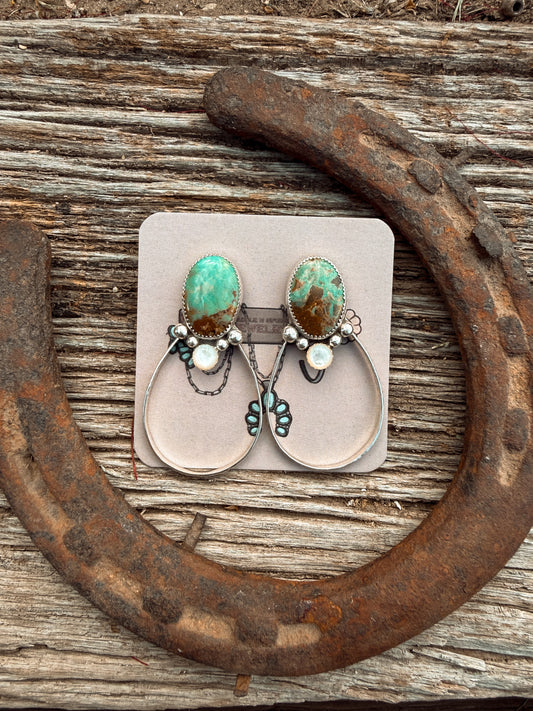 The Jolene Teardrop Earrings